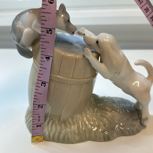 Ceramic Dog and Raccoon Figurine - Picture 10 of 11